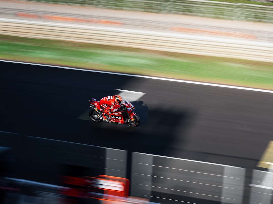 Motociclismo de competición, imagen original de Lubriaceites